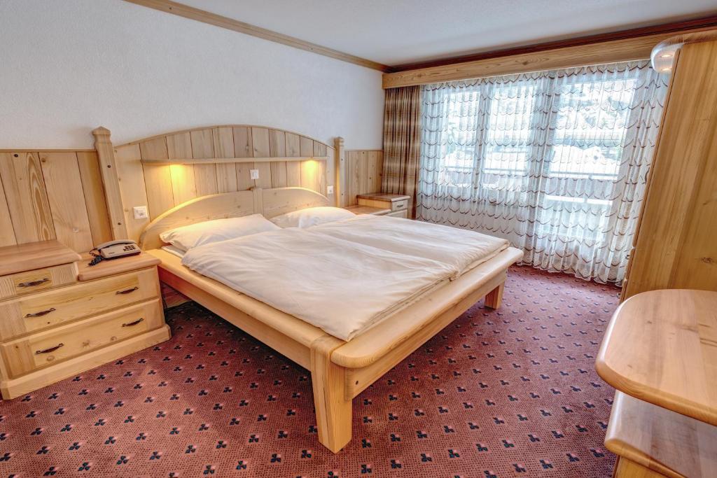Hotel City Täsch Oda fotoğraf